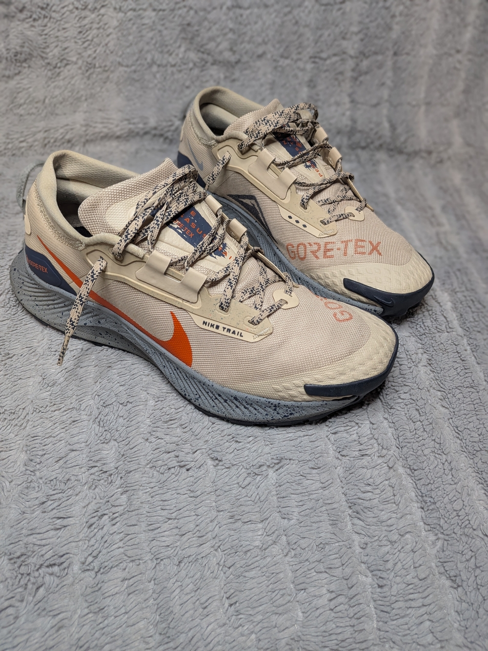 Nike Pegasus Trail 2 GORE-TEX Trail Shoes Tan & Orange US 11